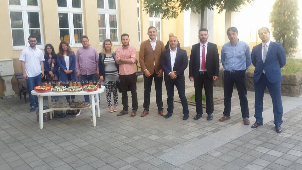 Shqiprim Arifi dita e pare e punes kryetar i presheves (2)