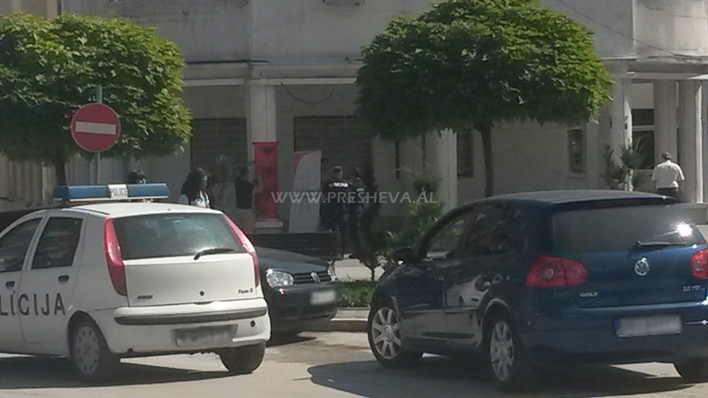 policia-ndalon-aktivitetin-e-kdnj-se-ne-qender-te-presheves-1